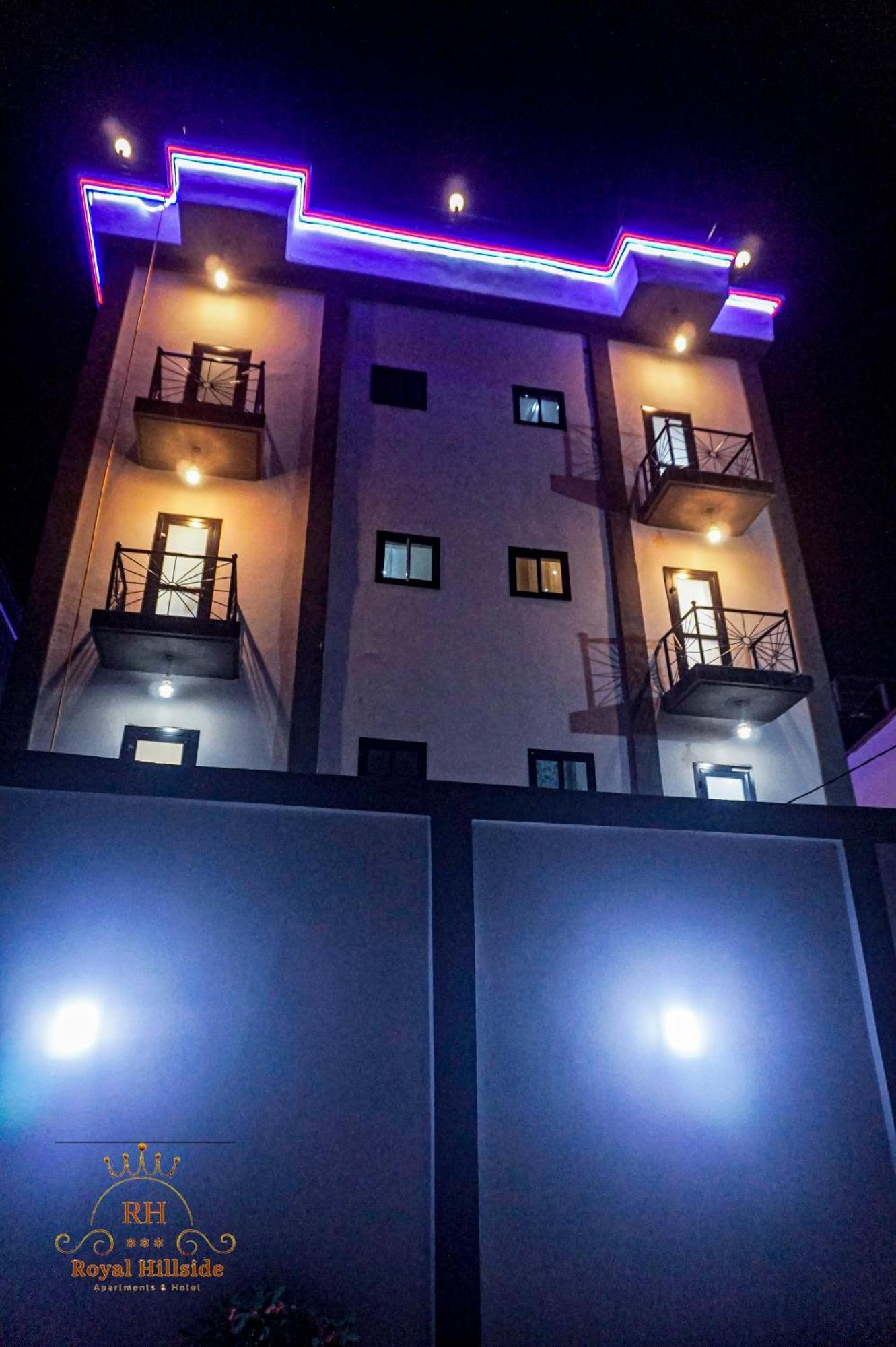 Royal Hillside Apartments And Hotels Yaoundé Exterior foto